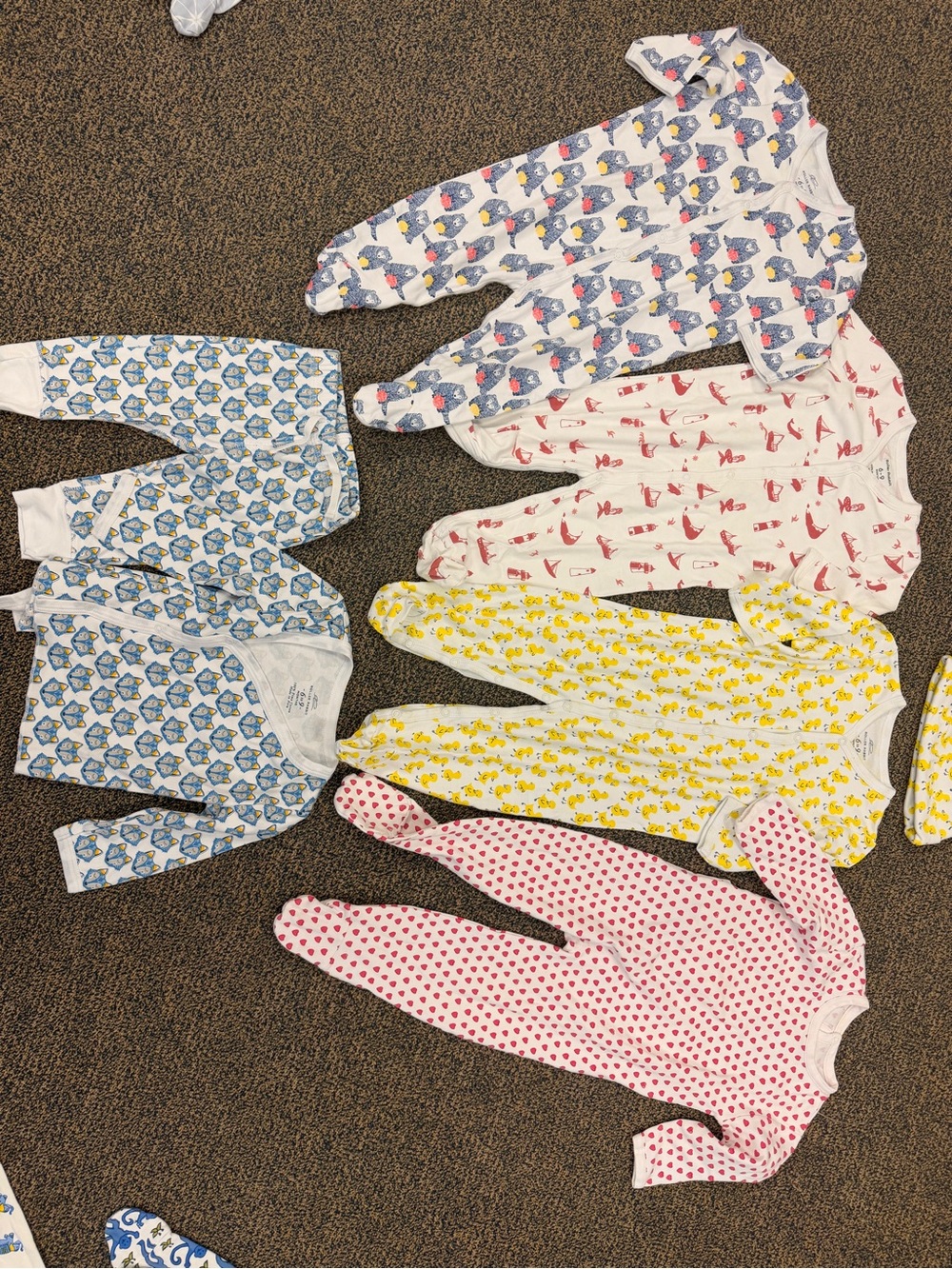 Roller Rabbit Pajamas/ five for 50$